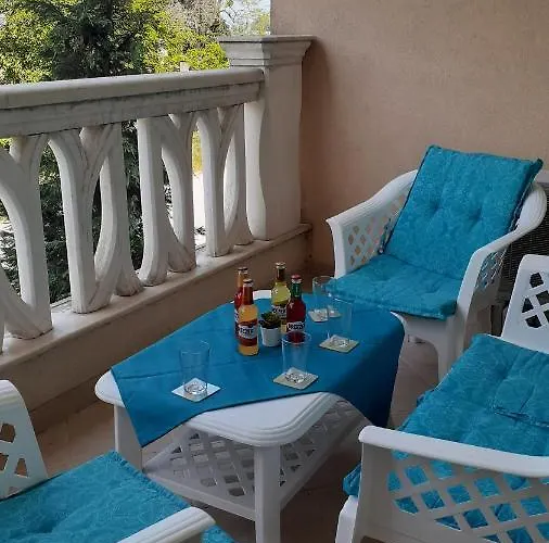 Relax In South Bay Warna